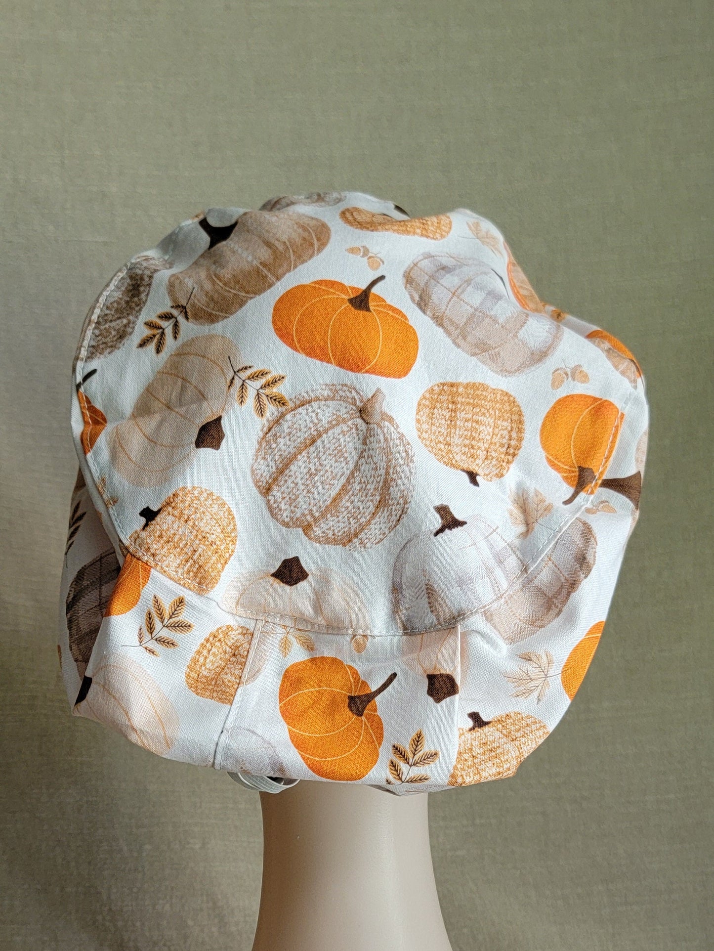 Scrub Cap - White/Pumpkins
