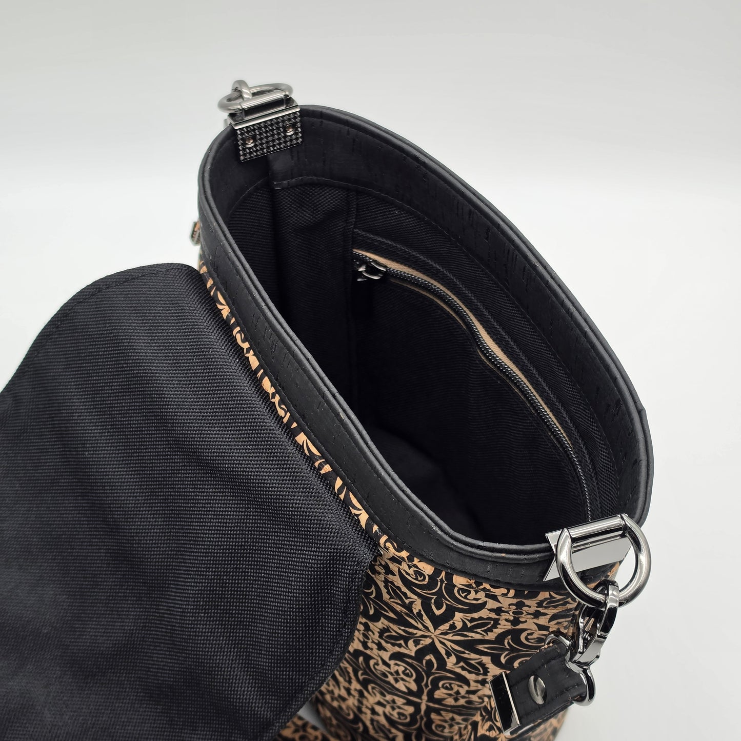 Cork Baby Bucket Bag - Rebel