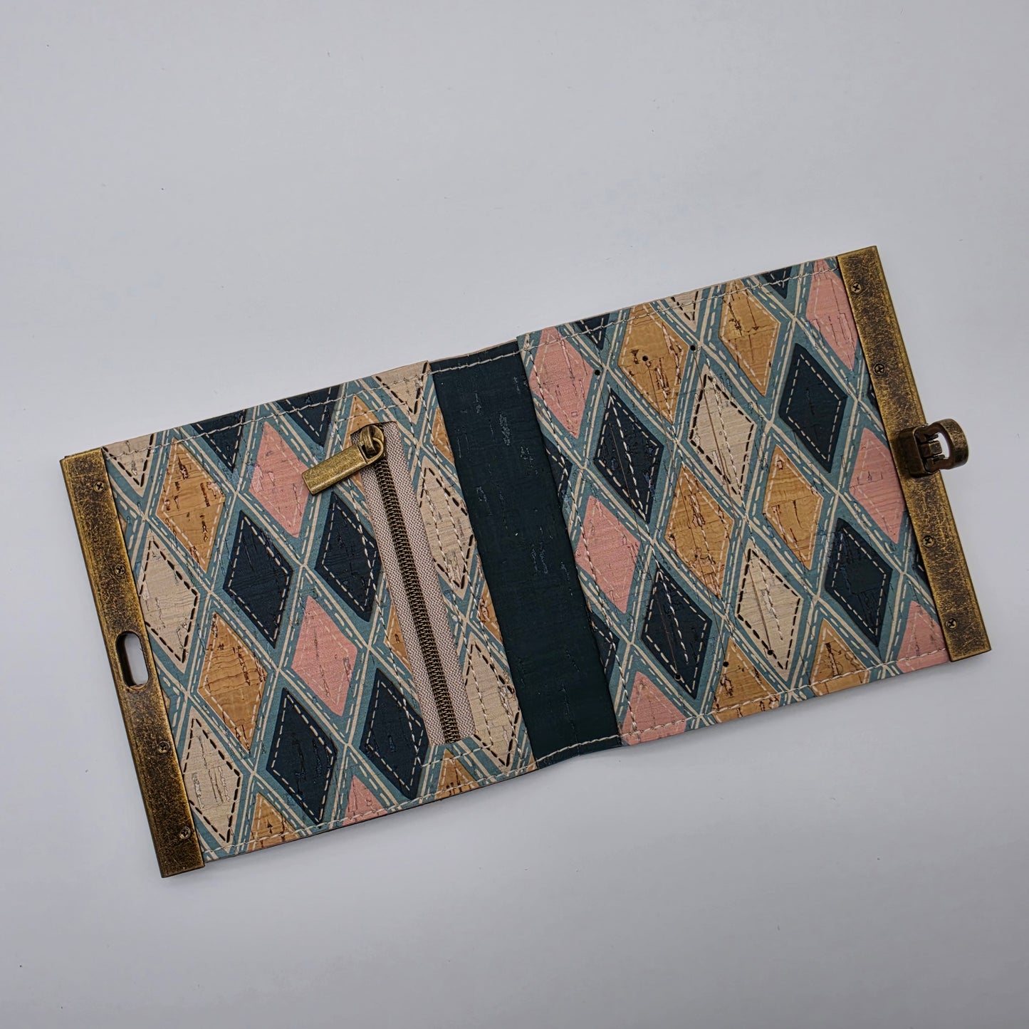 Cork Wallet - Vertical Diamonds