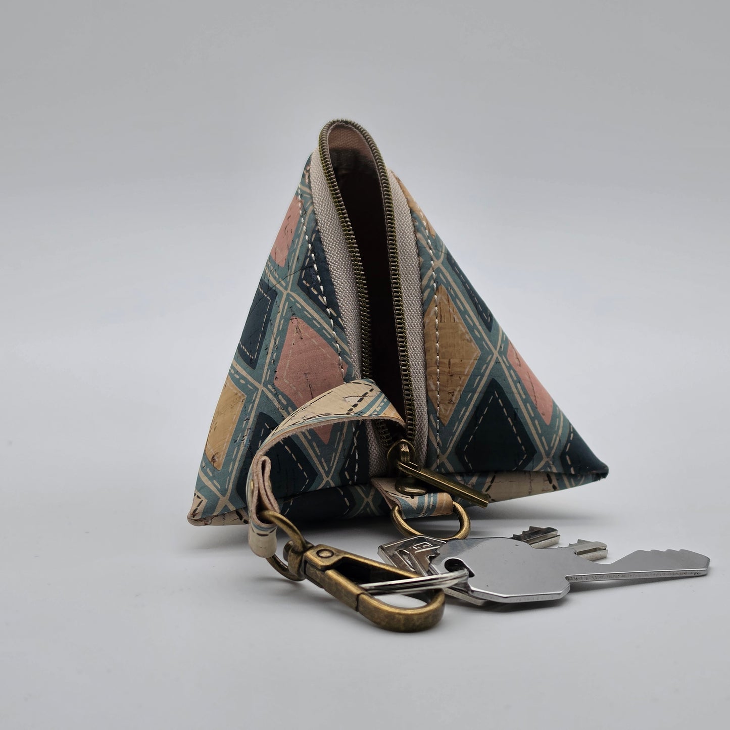 Pyramid Cork Key Keeper - Diamonds