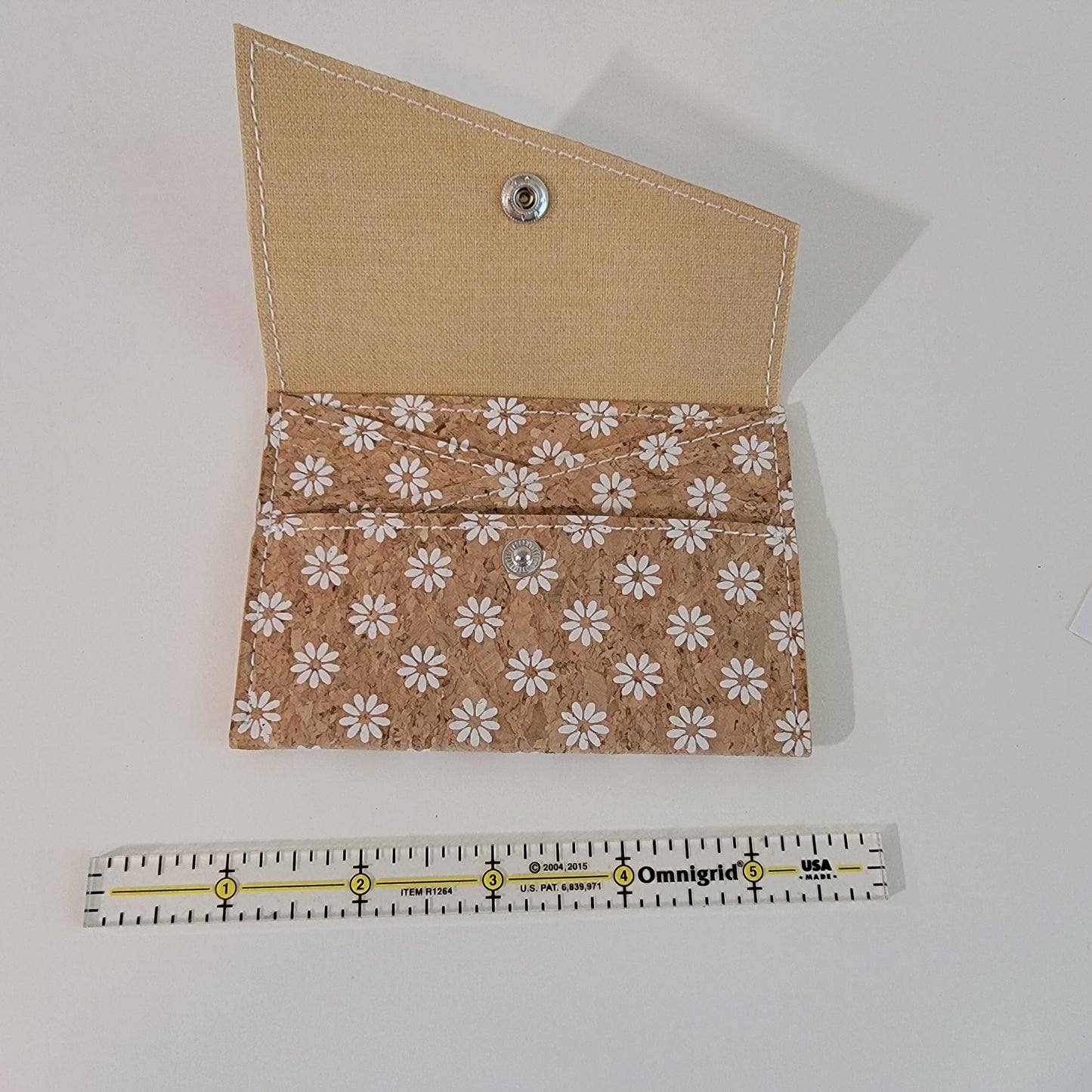 Slim Snap Card Wallet - Daisies